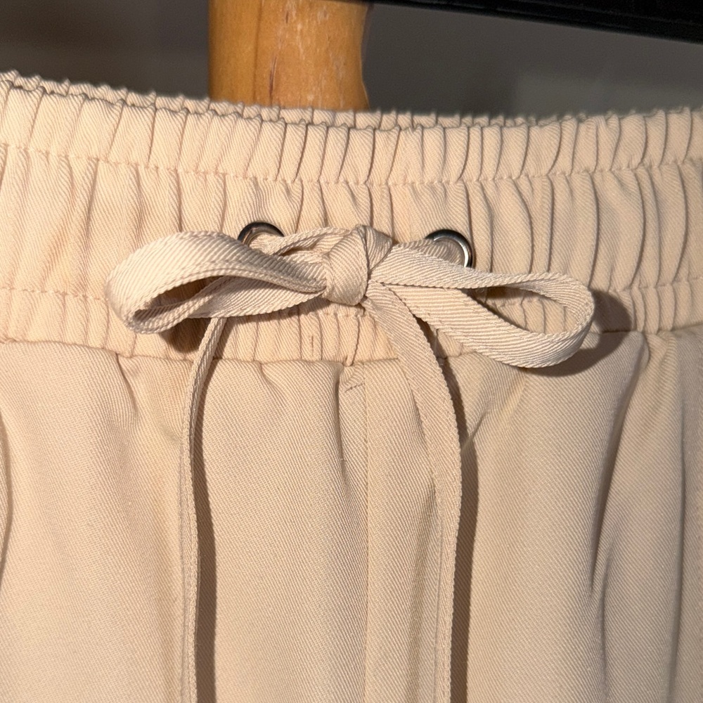 NWT M 7 For All Mankind Light Tan Pants. Elastic drawstring waist, 4 pockets. - Picture 3 of 7